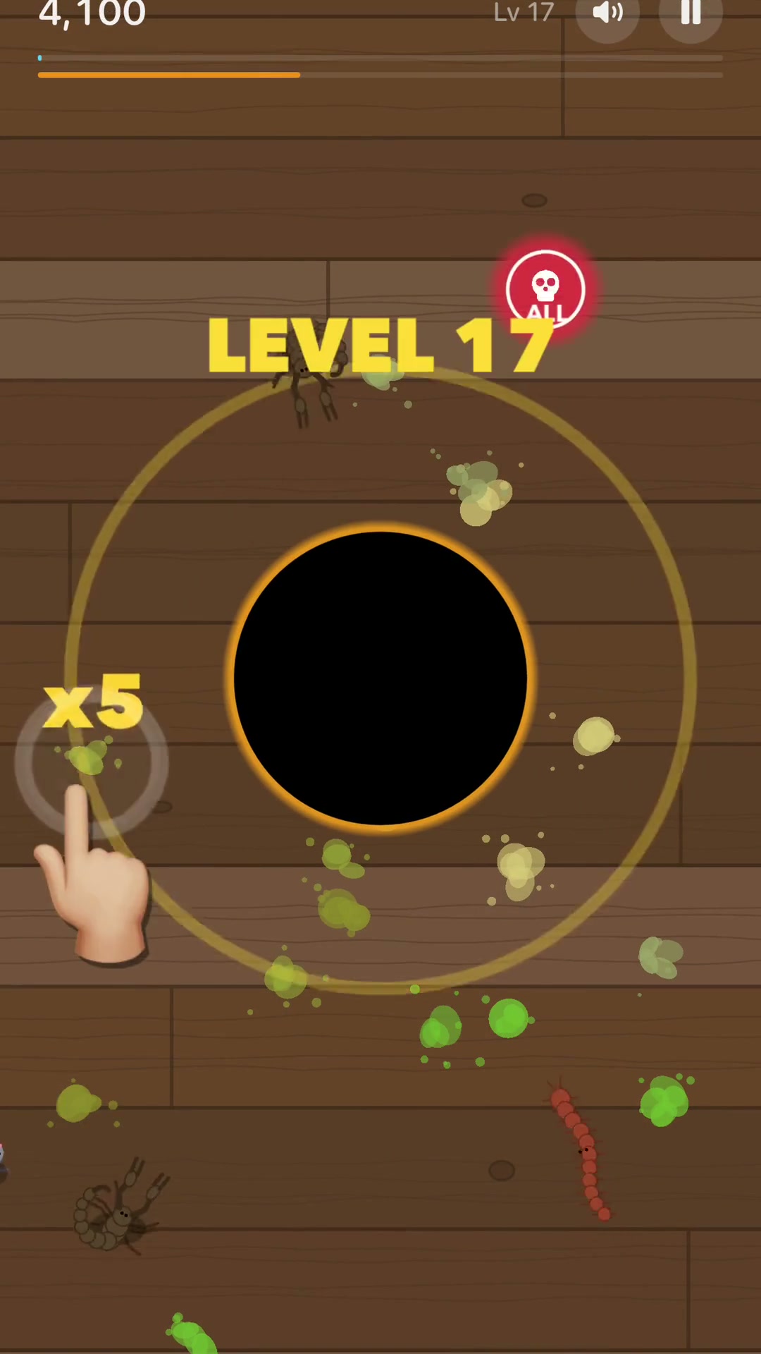 SwarmHole gameplay 2